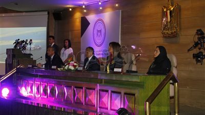 نبيلة مكرم: نولي اهتماما كبيرا بالعلم والعلماء