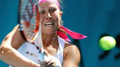 «لوسي هراديتسكا» تتأهل للدور الثالث في بطولة «كيبيك» للتنس