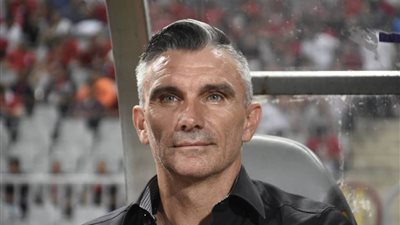 4 لاعبين ينتظرون شغل المقعد الأخير بقائمة الأهلي