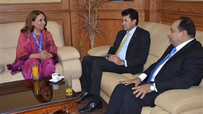 وزير الرياضة يلتقي رئيس الاتحاد البحريني لتنس الطاولة