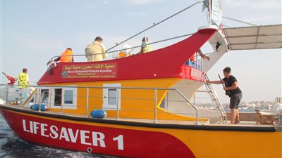 إصابة سائح أوكراني بكسور أثناء رحلة بحرية بالغردقة