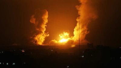 3 انفجارات عنيفة تهز مدينة عدن اليمنية