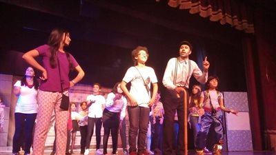 عرض «صائد العفاريت» على متروبول بالقومي للمسرح