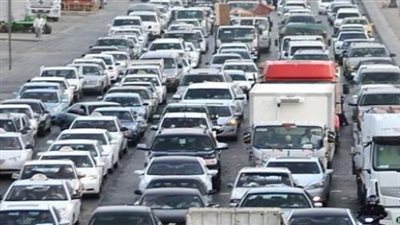 نشرة المرور.. سيولة مرورية بمحاور وميادين القاهرة