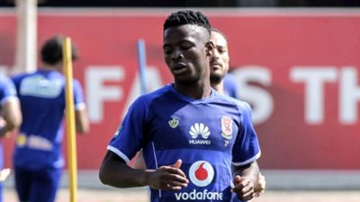 «باكا» ينهي برنامجه التأهيلي ويشارك في مران الأهلي