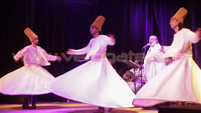 بالصور.. «المولوية» تشدو في ساقية الصاوي