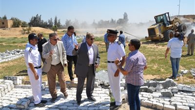 محافظ الإسماعيلية يترأس حملة لإزالة الإشغالات بالكرنك