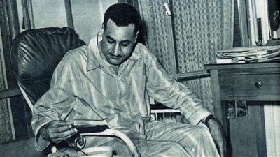 صورة نادرة لجمال عبد الناصر بالبيجاما