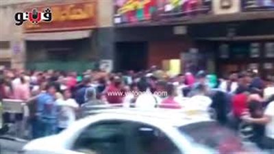 بالفيديو.. زحام على شباك تذاكر سينمات وسط البلد ثالث أيام العيد