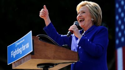 هيلاري كلينتون: الولايات المتحدة أكثر قوة بفضل قيادة أوباما