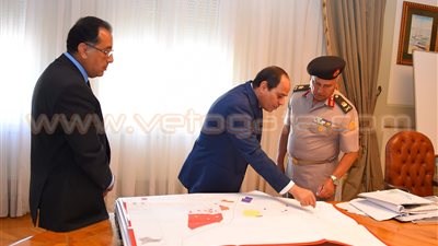 أسبوع رئاسي لحل الأزمات.. «السيسي» يبحث مع الحكومة إنهاء أزمة الدولار.. والتعاون البرلماني مع بريطانيا.. يؤكد انفتاح مصر على أفريقيا.. يشدد على الوحدة بين المسلمين والمسيحيين.. وزيادة شقق ال