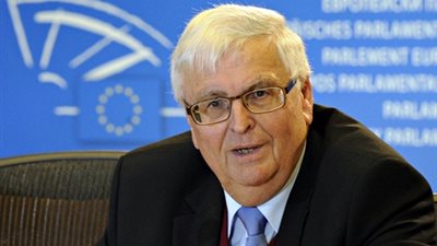 مسئول بالفيفا: كأس العالم 2022 لن يعقد في قطر