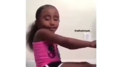 أطباء بريطانيون يحذرون من خطورة «تحدي زووم» ( فيديو)