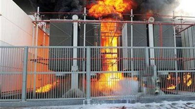 مجهولون يشعلون النيران في محول كهرباء بالشرقية