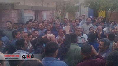 بالصور.. عمال 