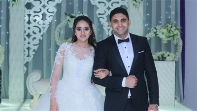 سكرتير رئيس جامعة حلوان يخطف قلب نادين محمود (صور)