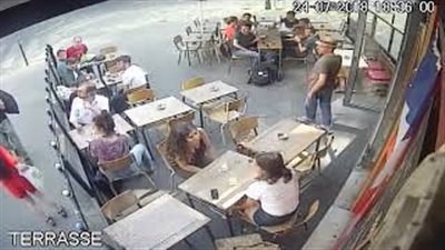 «تحرش بها وصفعها».. فتاة تحرك فرنسا باستغاثة على تويتر (فيديو)