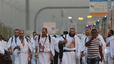 «العليا للحج» تنهي أزمة الطاقة الاستيعابية لطريق «مكة - المدينة»