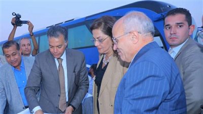 وزراء النقل والتخطيط والإنتاج يتفقدون الطريق الدائري الإقليمي (صور)