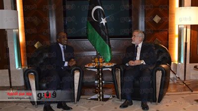السفير المصري بليبيا يناقش في طرابلس أوضاع العمالة والتأشيرات