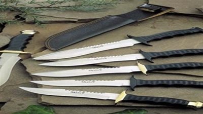 ضبط 56 سلاحا أبيض بسوهاج