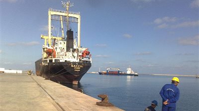 ليبيا تتوقع استئناف صادرات النفط من موانئ مغلقة خلال أسبوع