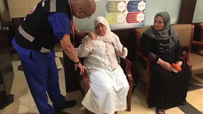 رئيس بعثة الحج الطبية يتفقد عيادات إبراهيم الخليل بعد عودتها للعمل