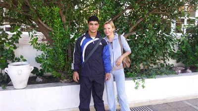 عمار حسن.. من بطل مصر في رفع الأثقال لعامل بمطحنة بن في الإمارات