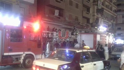 نشوب حريق في محلي ملابس بالمنصورة