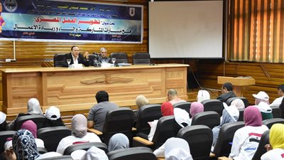 جامعة القاهرة تواصل فعاليات معسكر قادة المستقبل حول تطوير العقل المصري