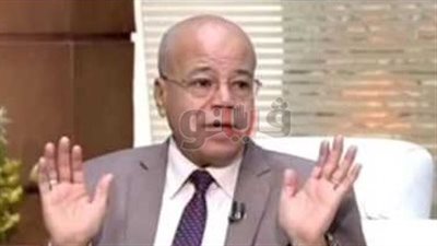 «الزراعة» تتهم الفلاحين بشراء مبيدات مجهولة المصدر من الباعة الجائلين