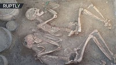 العثور على قبر «روميو وجولييت» العصر البرونزي بكازاخستان (فيديو)