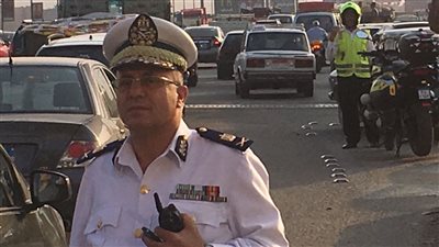 هبوط جزئي بكوبري الوراق (صور)