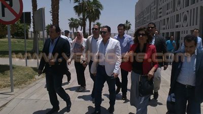 وزيرا الصحة والهجرة يصلان مطار الأقصر