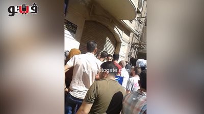 علقة ساخنة لـ«حرامي شنط» سرق مصوغات سيدة في طنطا (فيديو)