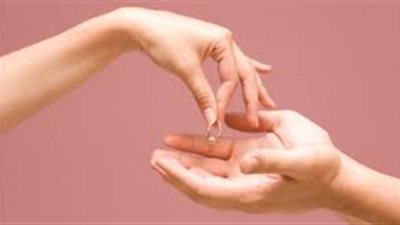 حكاية «أمل».. طلبت طلاقها بسبب إجبارها على تنظيف «الكرشة»