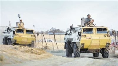 حرق وتدمير 11 عشة وسيارتي نقل مواد بترولية في حملة بشمال سيناء