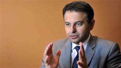 الاتصالات ترصد ٤٠٠ مليون جنيه لتوفير بدائل طاقة للمحمول