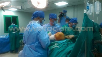 بالصور.. وزير الصحة يشهد إجراء جراحات العظام لمرضى الأقصر