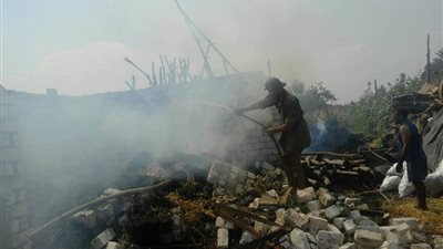 بالصور.. إطفاء مكمورتين للفحم بمدينة طوخ في القليوبية