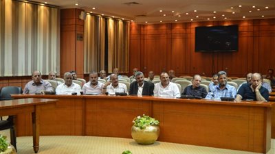 محافظ بورسعيد يوجه بتجفيف منابع التهريب من الداخل