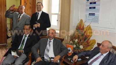 بالصور.. نقيب المهندسين يشارك في «اليوبيل الفضي» بهندسة عين شمس