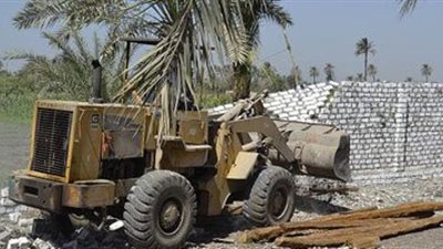 إزالة تعديات على 16 ألف فدان بالواحات البحرية