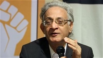 5 أسئلة حرجة حول الأزمة الاقتصادية.. أين يذهب قرض صندوق النقد الدولي؟.. كيف تم صرف المساعدات المالية بعد 30 يونيو؟.. ما مدى تأثير المشروعات الكبيرة على العملات الأجنبية.. و«السناوي» يحذر من 