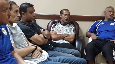 ريعو وزمزم يجتمعان بالأجهزة الفنية للبراعم بالمقاولون (صور)