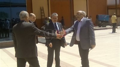 رئيس مطار القاهرة يتفقد الخدمات بالصالة الموسمية قبل توديع الحجاج