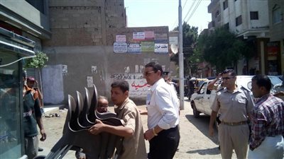 إزالة 150 حالة إشغال طريق في حملة مكبرة بكفر شكر