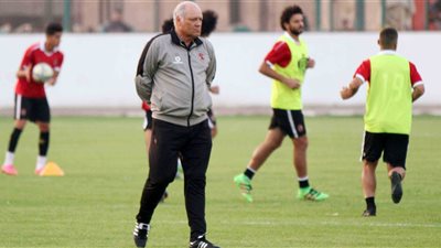 مارتن يول يسلم لاعبيه تقريرا عن أخطائهم أمام «الوداد»