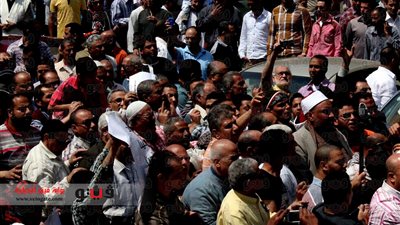 بالصور..عشرات الأقباط ينضمون لمسيرة 