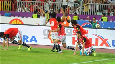 بالصور.. مصر تعبر أوغندا بهدف وحيد في حلم الصعود لكأس العالم